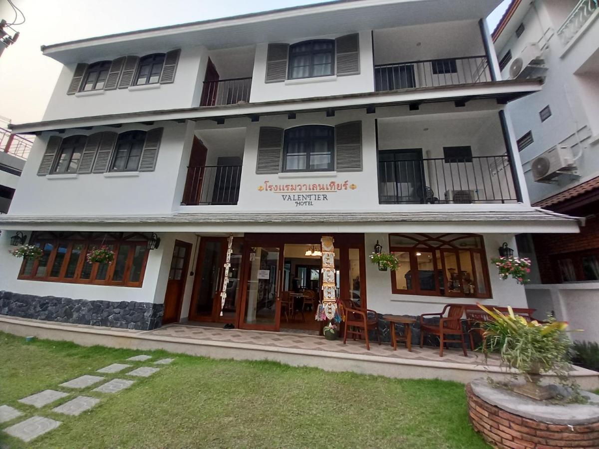Valentier Cafe And Hotel Chiang Mai Zewnętrze zdjęcie