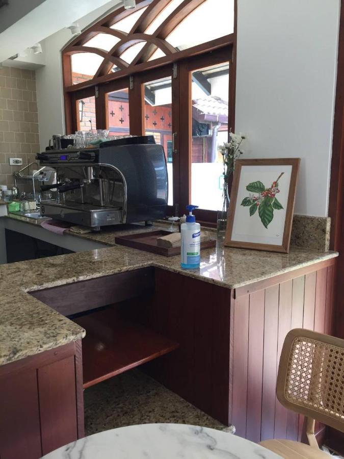 Valentier Cafe And Hotel Chiang Mai Zewnętrze zdjęcie