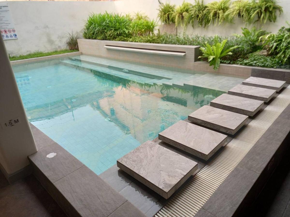 Valentier Cafe And Hotel Chiang Mai Zewnętrze zdjęcie
