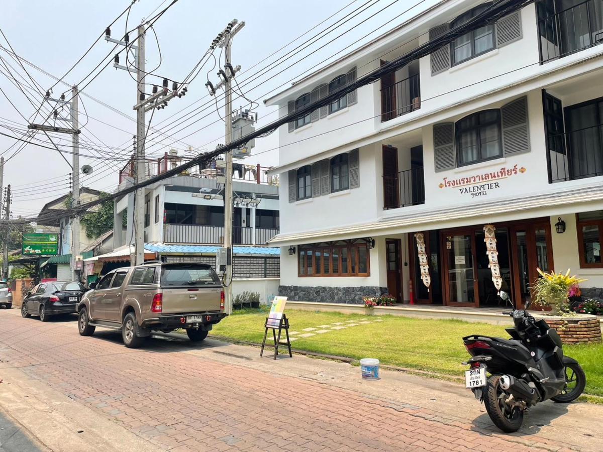 Valentier Cafe And Hotel Chiang Mai Zewnętrze zdjęcie