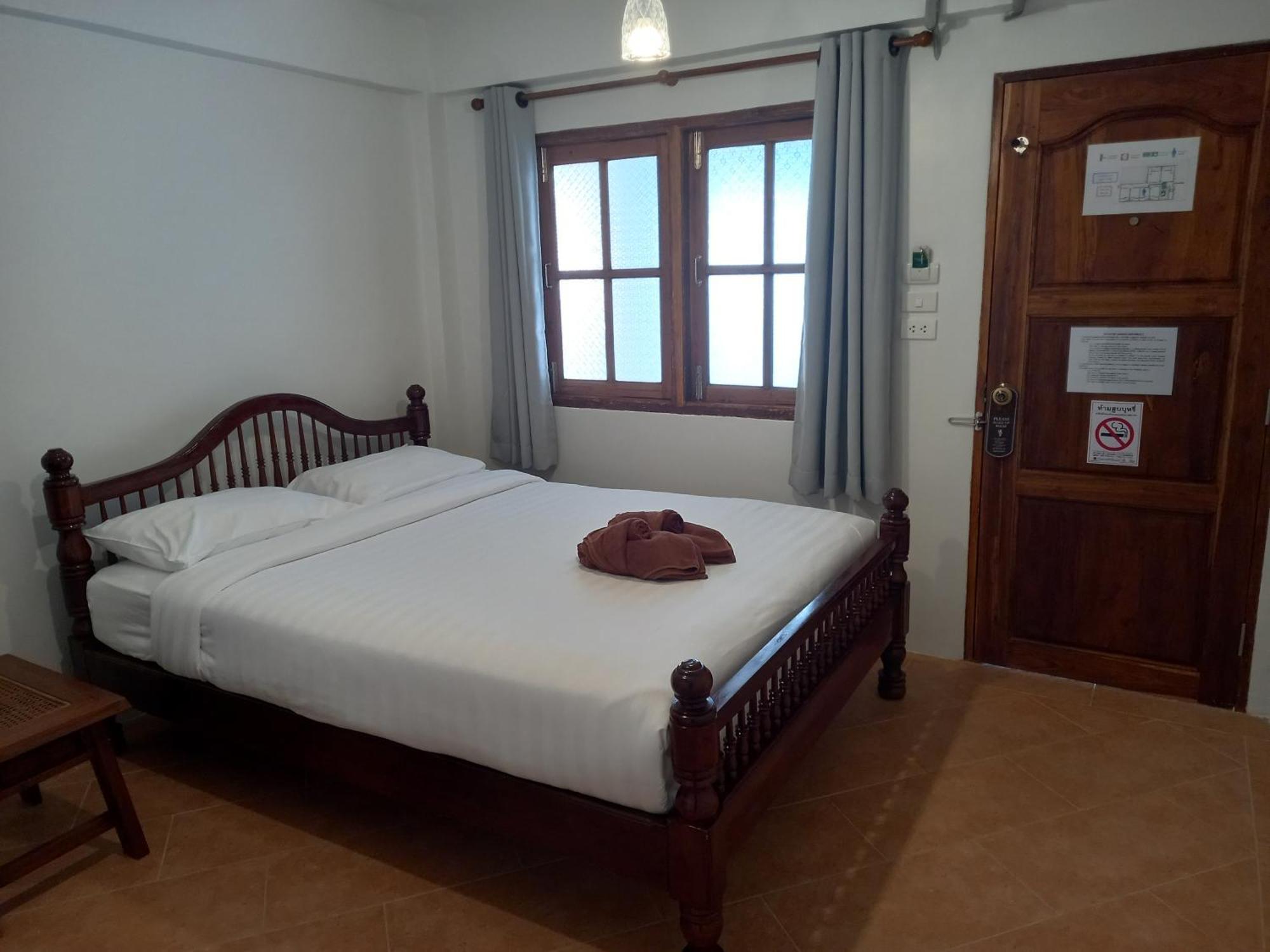 Valentier Cafe And Hotel Chiang Mai Zewnętrze zdjęcie